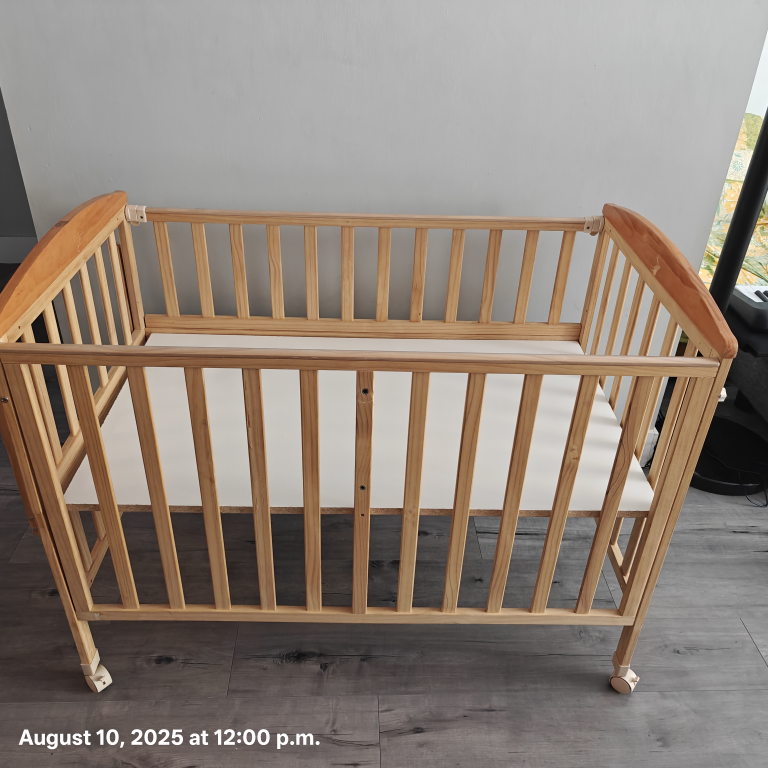 Wooden Baby Crib - photo 4