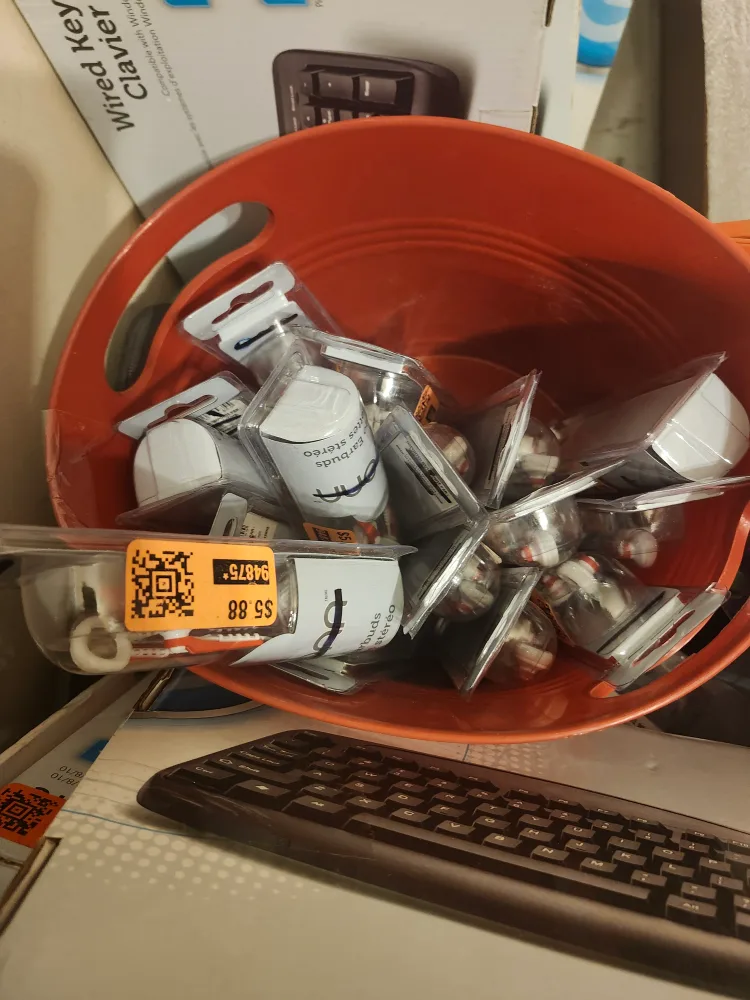 New Omloop Stereo Earbuds image indicator(2)