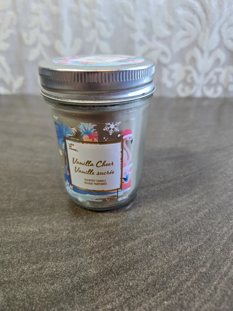 Vanilla Cheer Candle thumbnail