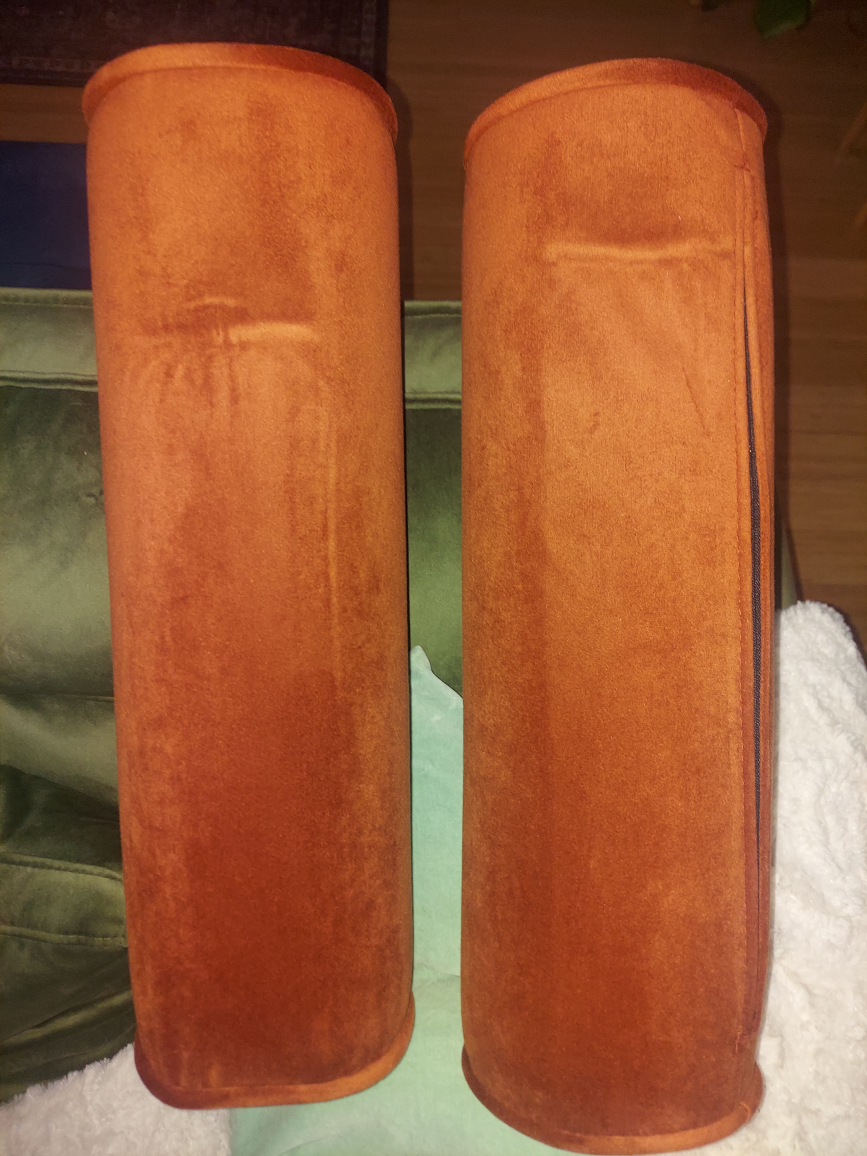 NEW In Open Box Mid Century Modern Orange Velvet Accent Chair - photo 4