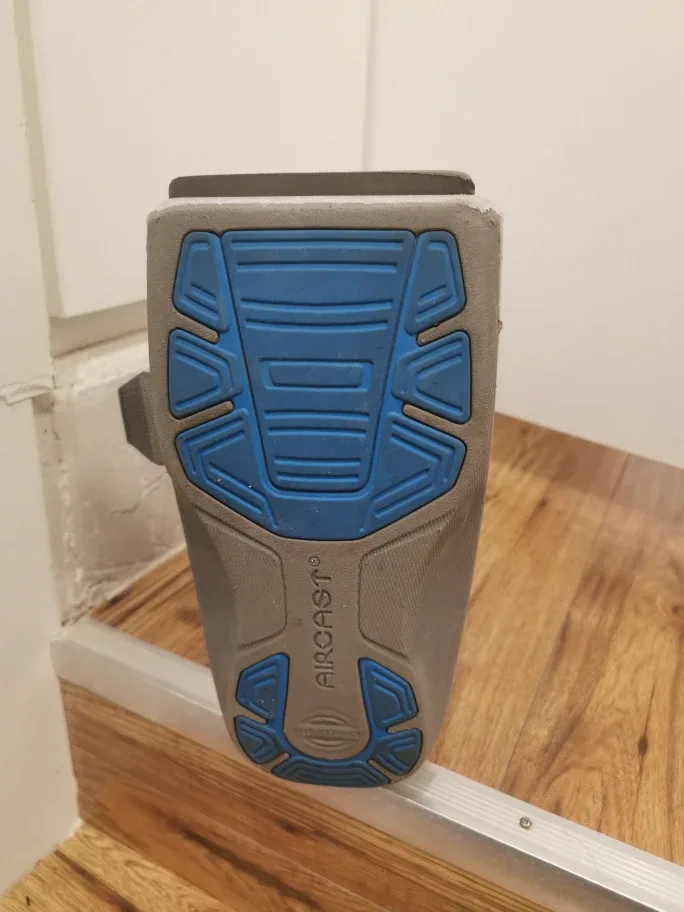 Aircast Boot - Size Medium image indicator(6)