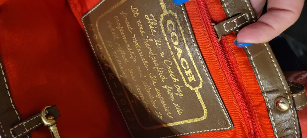 Coach Signature Tote Bag image indicator(2)