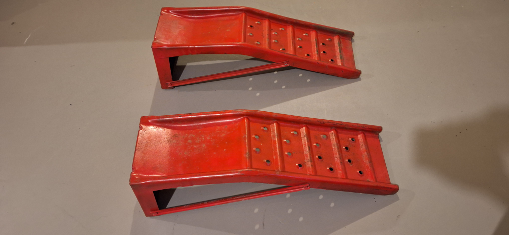 Red Metal Car Ramps - Pair - photo 2