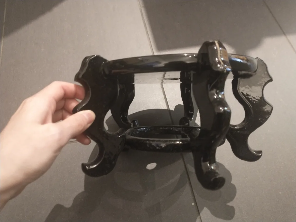 Black plant stand image indicator(2)