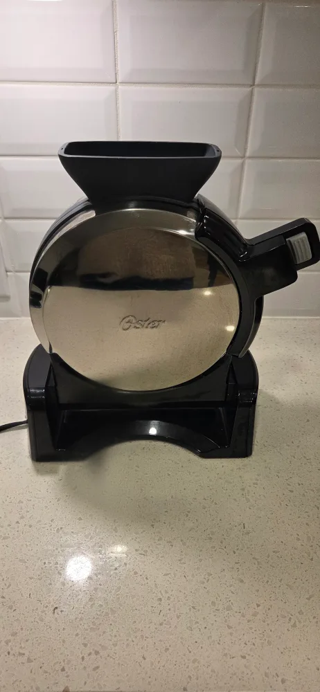Oster Vertical Waffle Maker CKSTWF1V-DM-033 thumbnail