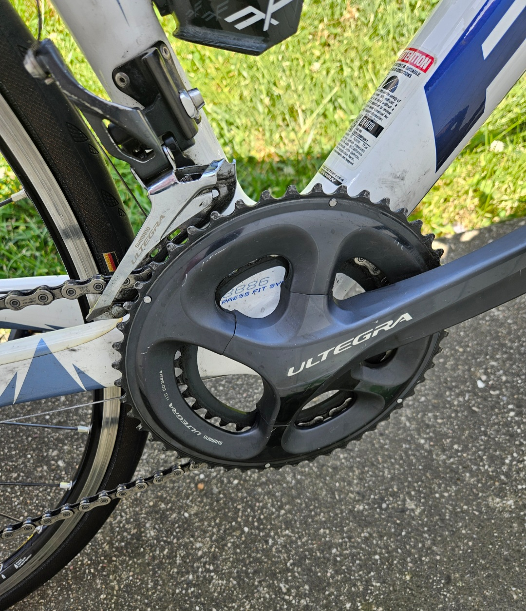 Fuji Granfondo 2.0 LE carbon road bike - photo 4