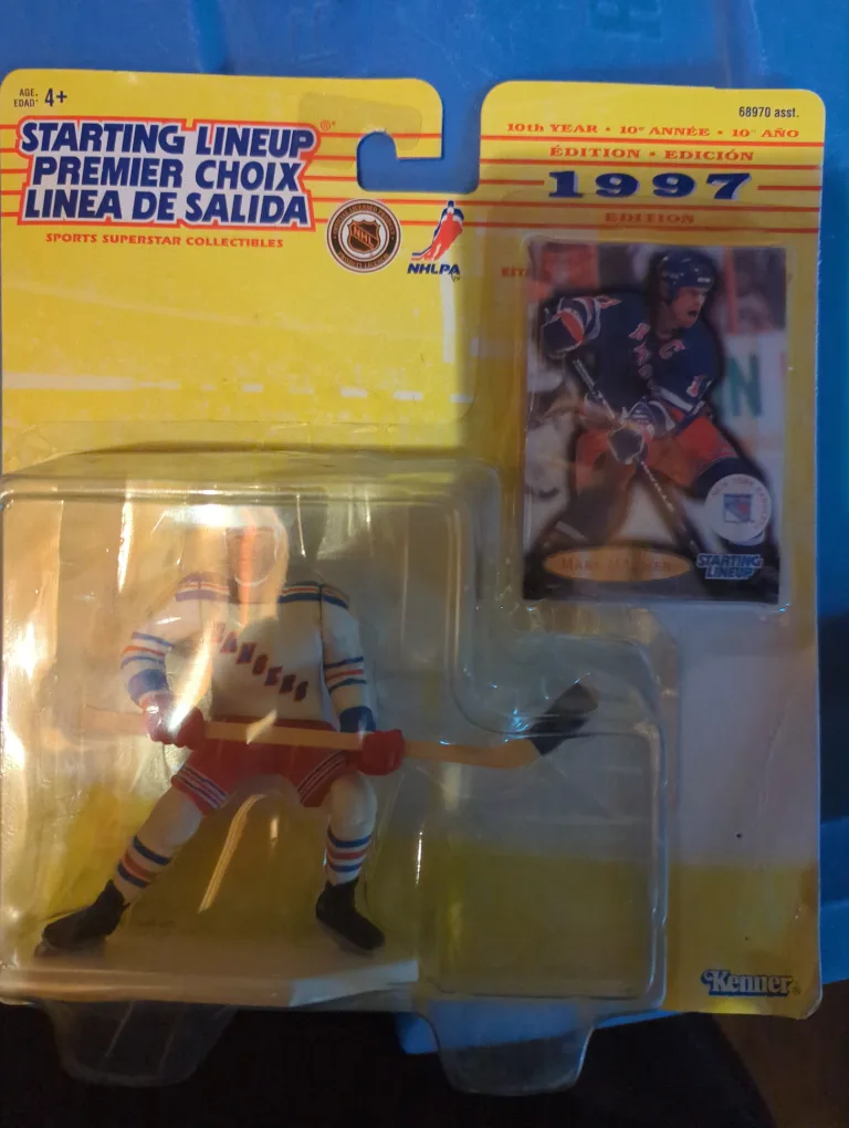 Starting Lineup Mark Messier 1997 Edition thumbnail