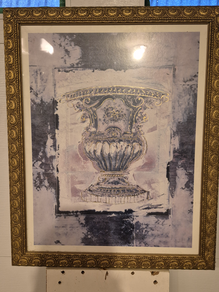 Framed Vase Print with Gold Frame