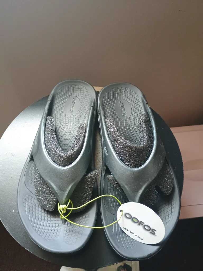 OOFOS Ooahh Luxe Slide Sandals - Gray, Size 10/11 thumbnail