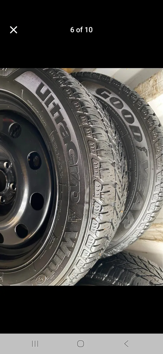 Goodyear Winter Tires 235/55R17 image indicator(8)