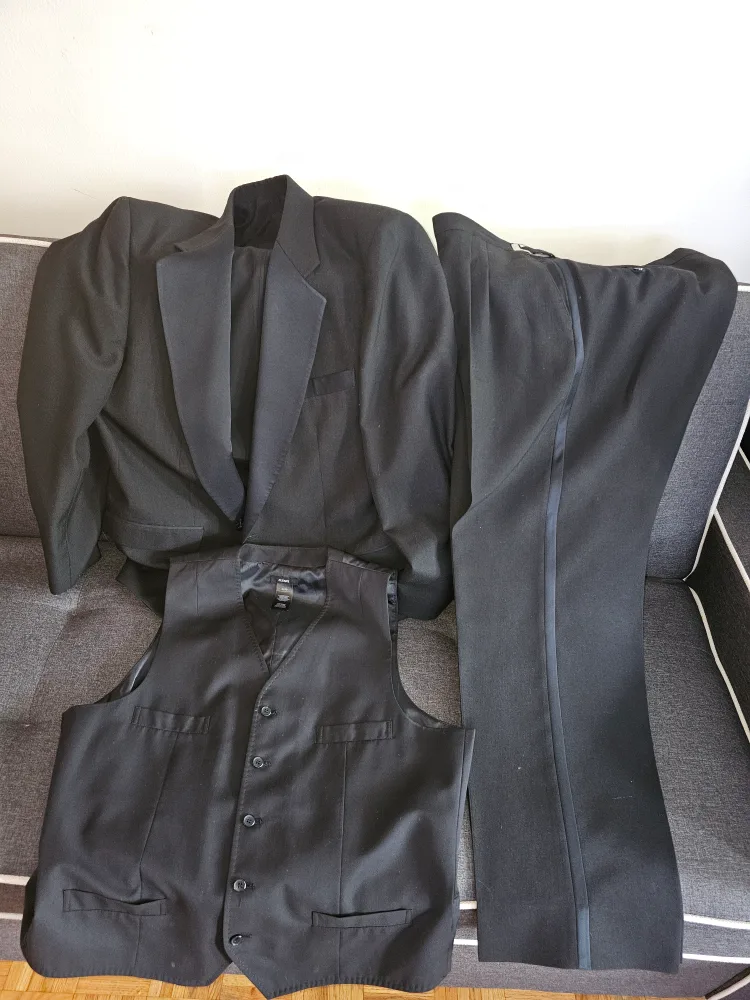Alfani Black Tuxedo - Size XL image indicator(3)