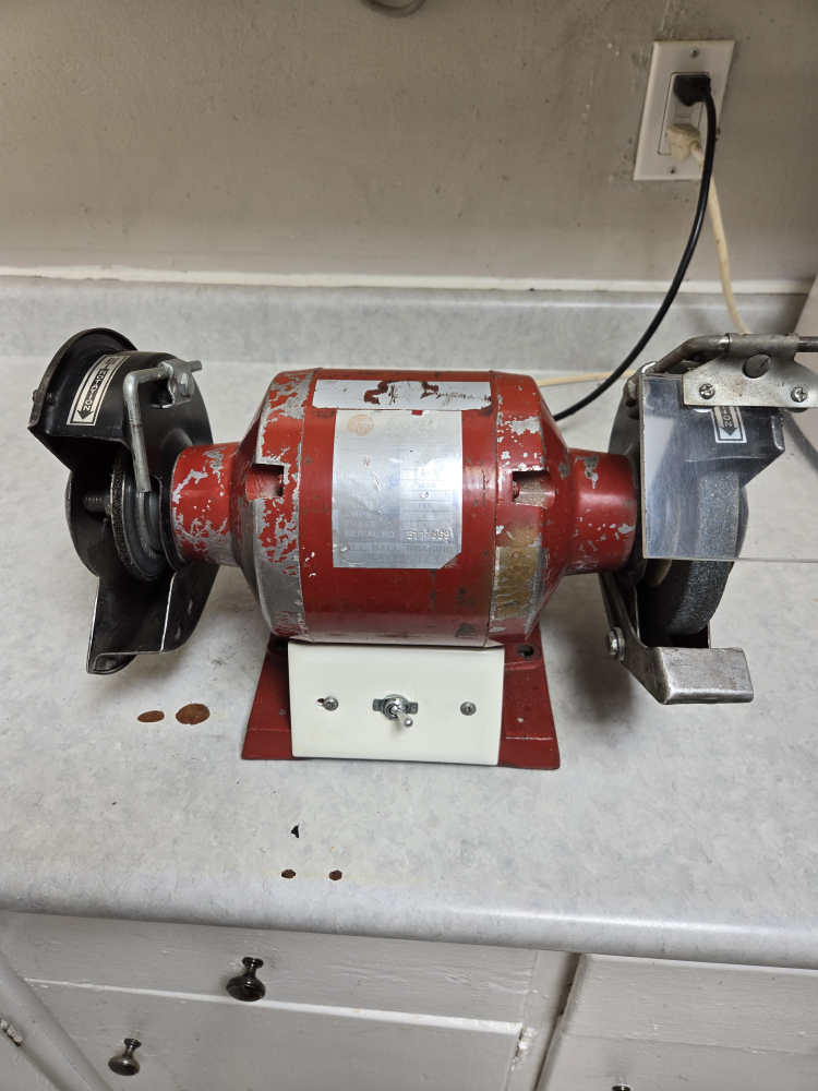 6" Bench Grinder - photo 2