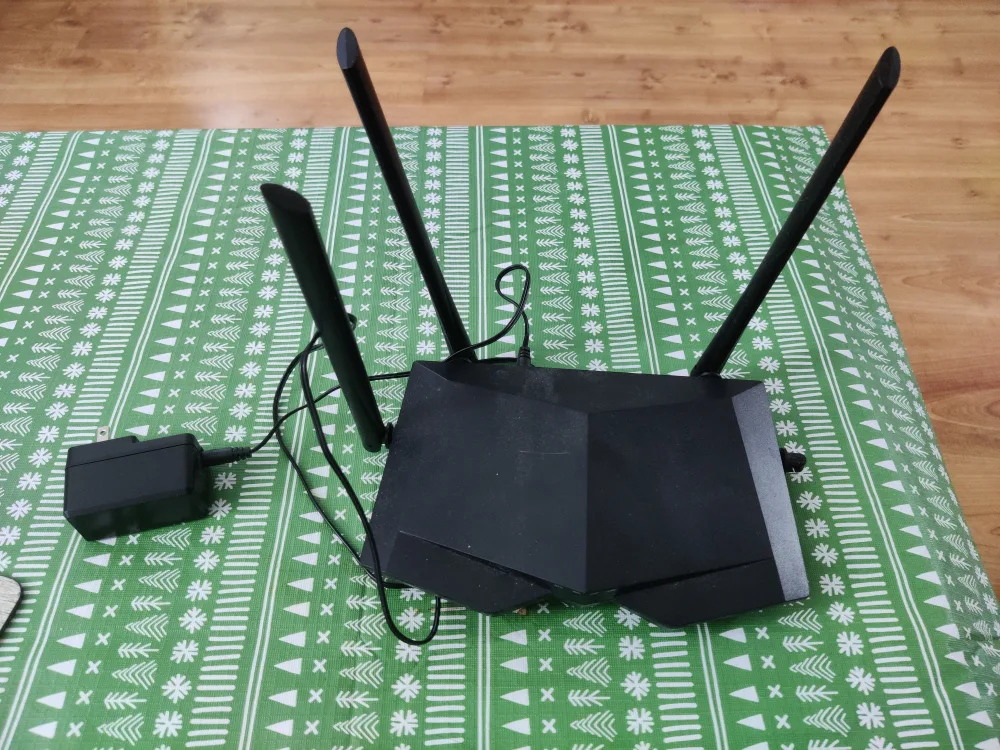 Tenda Dual-band Router thumbnail