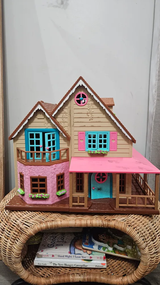 Honeysuckle Hillside Cottage Toy House with Furniture thumbnail