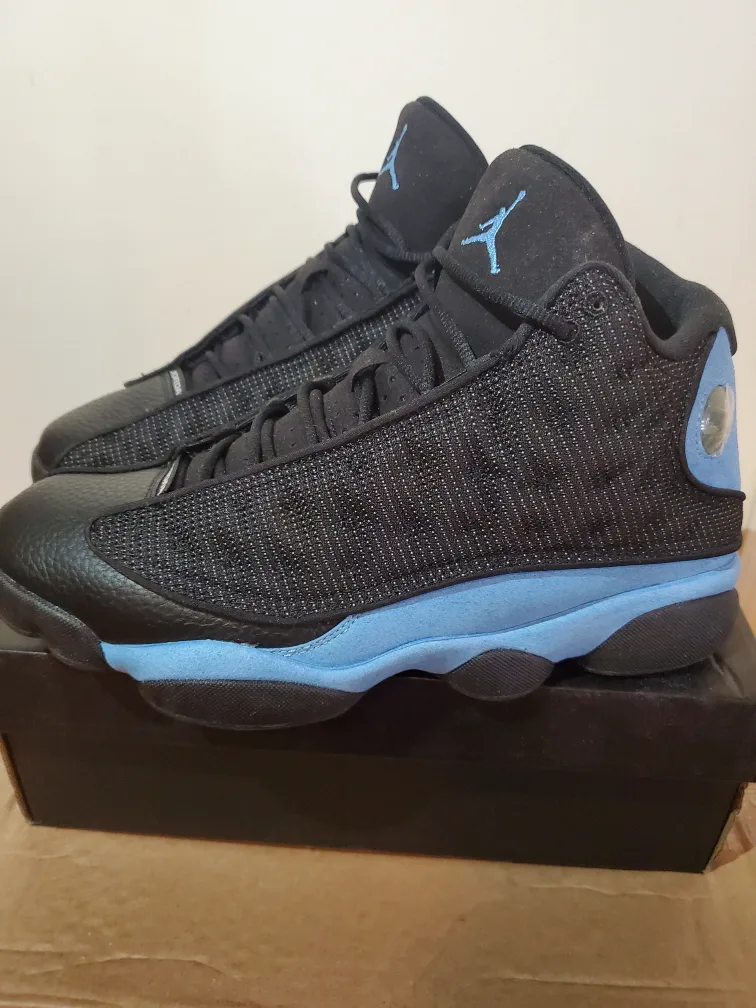 Air Jordan 13 Retro Black/University Blue thumbnail