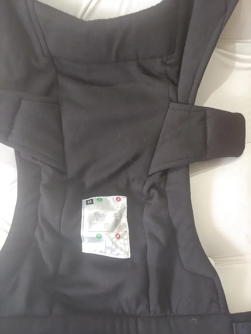 Ergobaby Embrace Baby Carrier - Black image indicator(3)