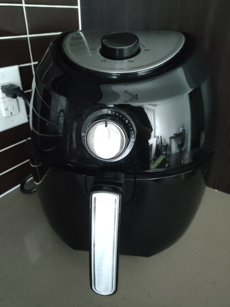 FRiFER Medium Size Air Fryer Black