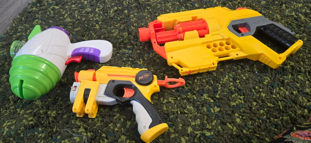 Nerf Guns Bundle - Yellow & Orange image indicator(2)