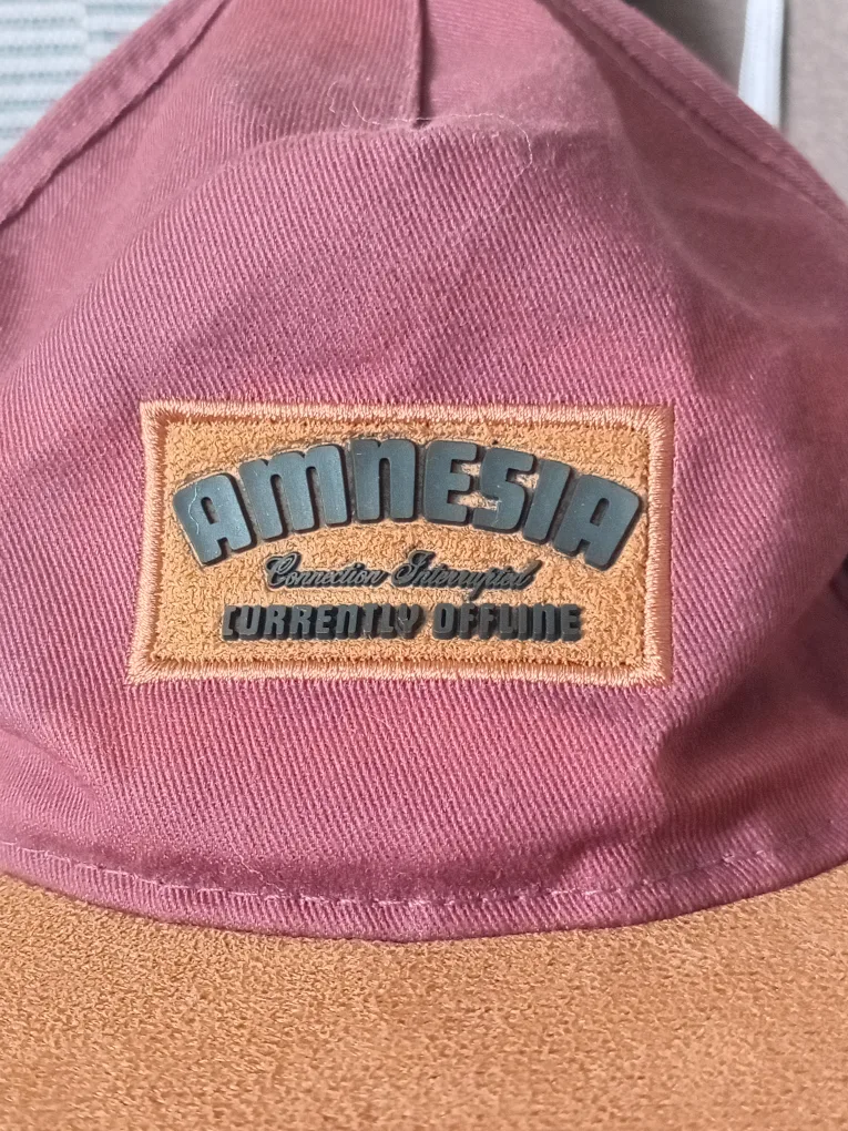 Amnesia Hat - Burgundy & Brown thumbnail