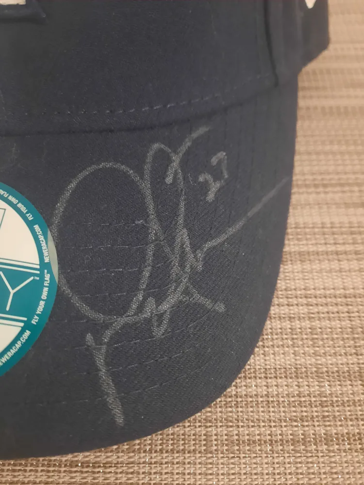 Toronto Maple Leafs New Era 9FORTY Cap image indicator(2)