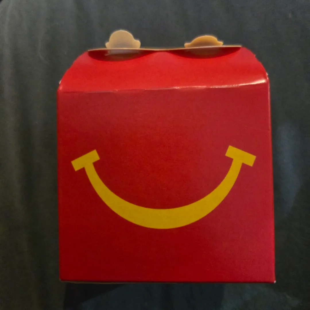McDonald's Happy Meal Box image indicator(2)