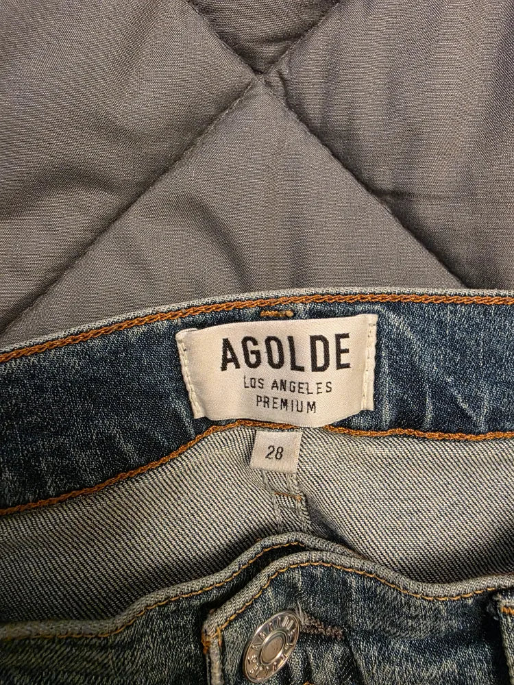 AGOLDE Premium Denim Jeans - Size 28 image indicator(4)