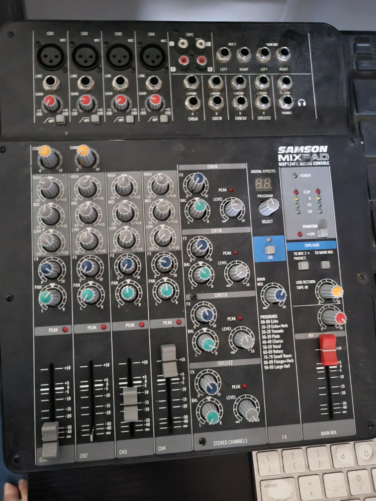 Samson MixPad MXP124FX Mixing Console
