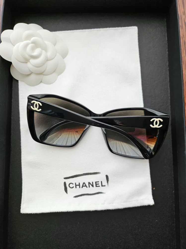 Chanel Black Sunglasses thumbnail