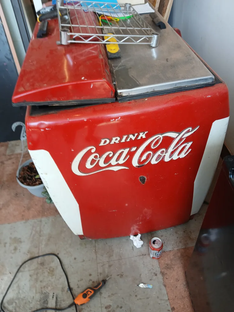 Vintage Coca-Cola Drink Cooler thumbnail