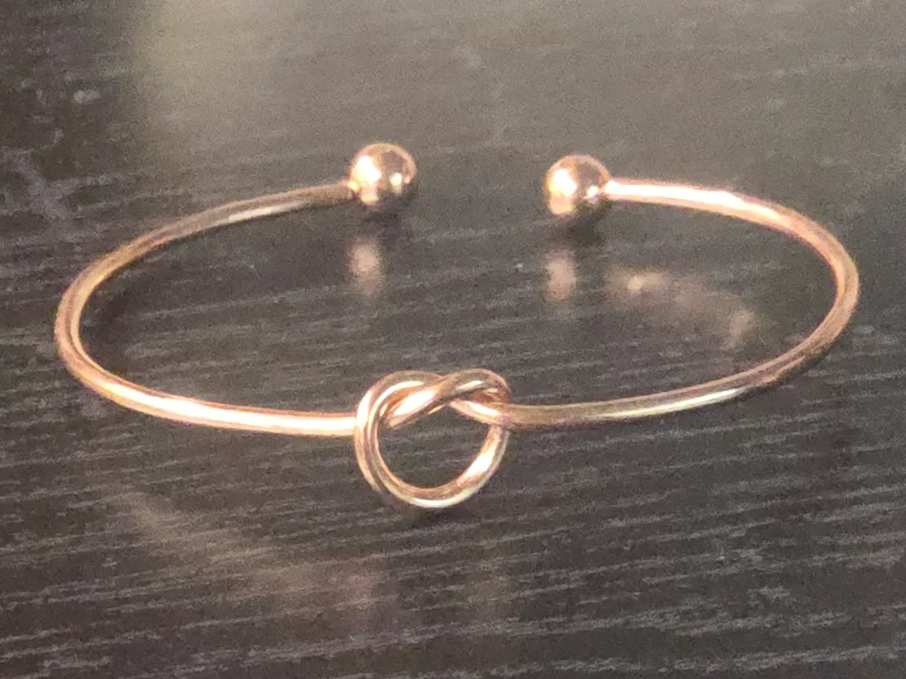 Rose Gold Knot Bangle Bracelet image indicator(2)