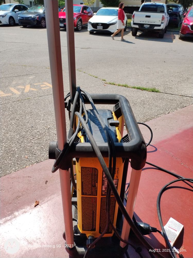 DeWalt 2100PSI 1.2GPM Electric Pressure Washer - photo 3