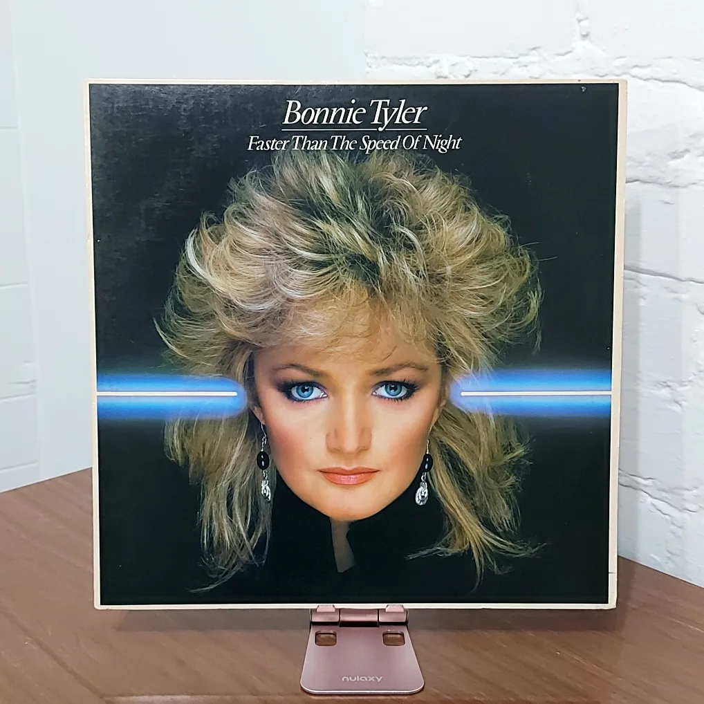 trade or $1! 🛍 Bonnie Tyler vinyl record thumbnail