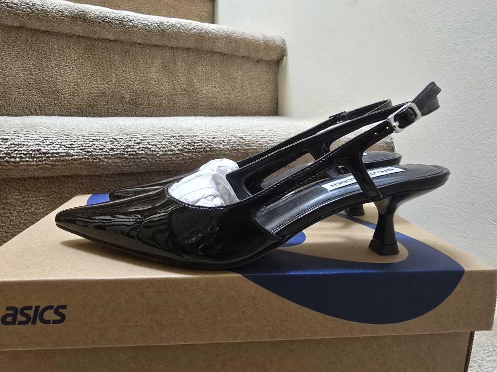 Steve Madden Black Patent Slingback Heels - Size 7 - photo 2