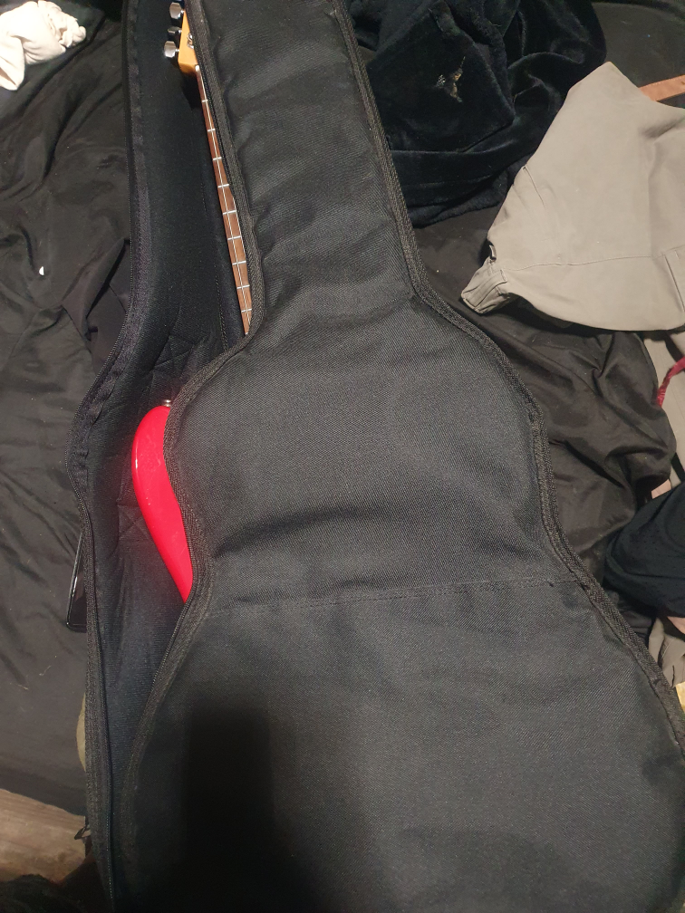 Squier Stratocaster Guitar with Amp & Case - photo 4