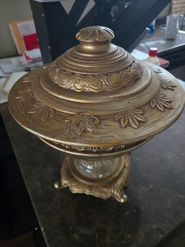 Gold Decorative Bowl with Lid image indicator(2)