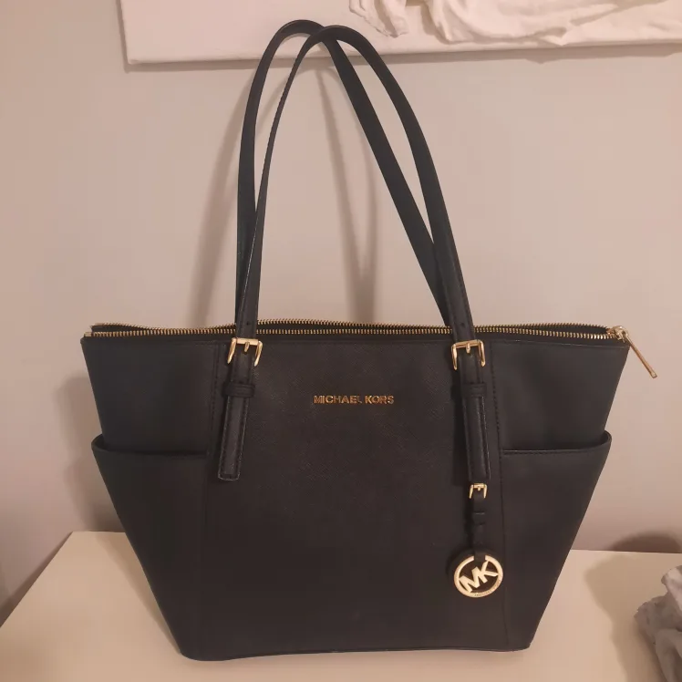 Michael Kors Black Tote Bag thumbnail