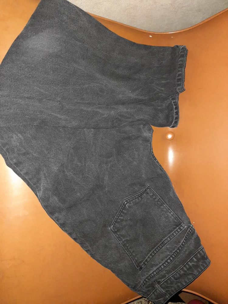 ASOS Design Black Jeans - Size 32/34 image indicator(2)