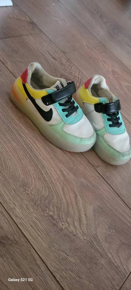 used shoes for.boys size US 1 thumbnail