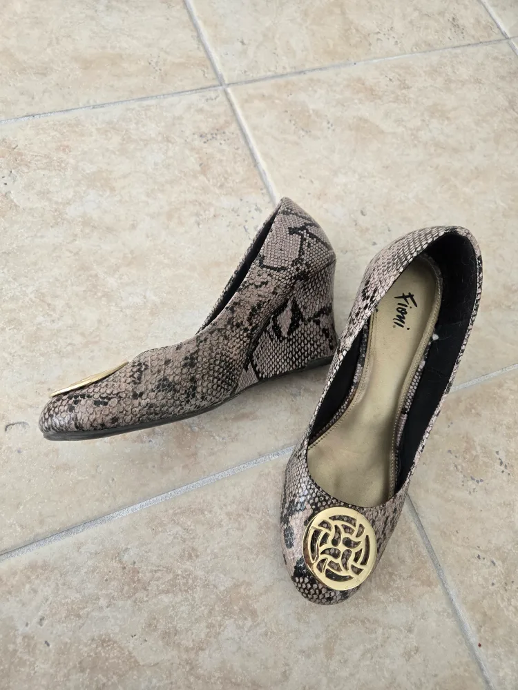Fioni Snakeskin Wedge Heel Shoes image indicator(2)