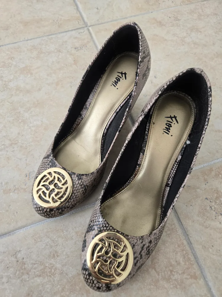 Fioni Snakeskin Wedge Heel Shoes image indicator(4)