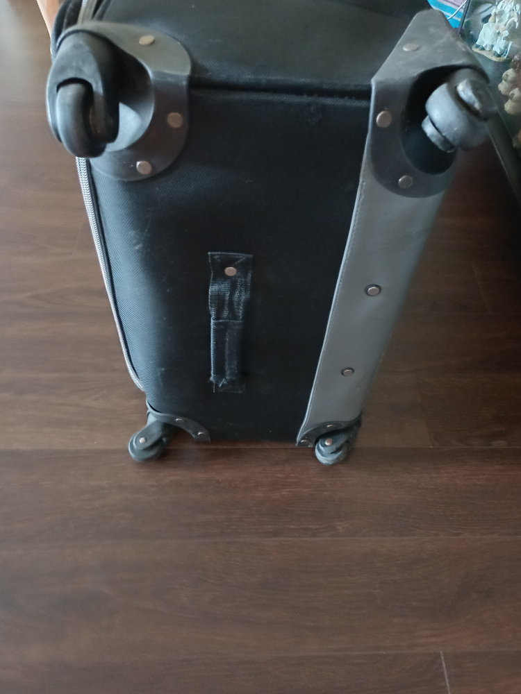 Suitcase - Black - photo 4