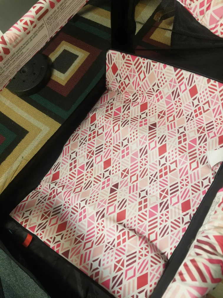 Harmony Play&Go Playard - Great Condition! - photo 3