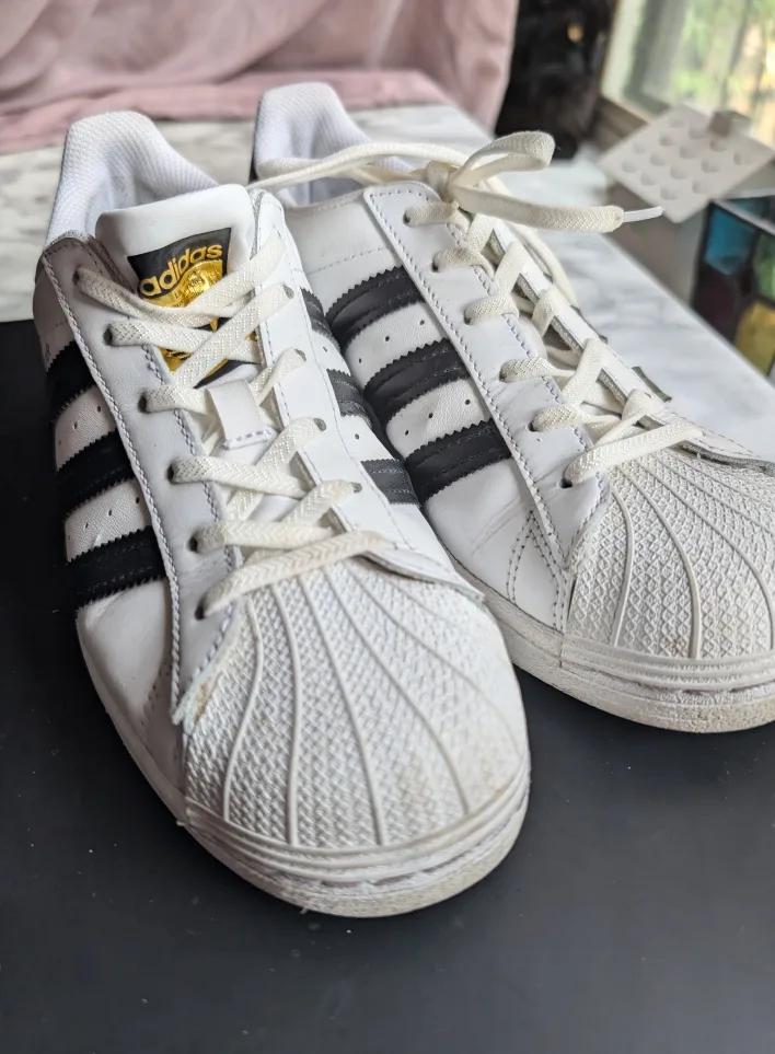 Adidas Superstar White & Black Sneakers image indicator(4)