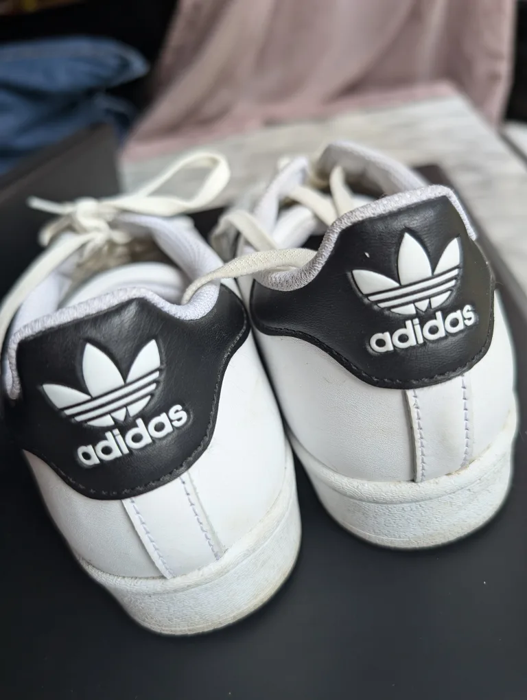 Adidas Superstar White & Black Sneakers image indicator(7)