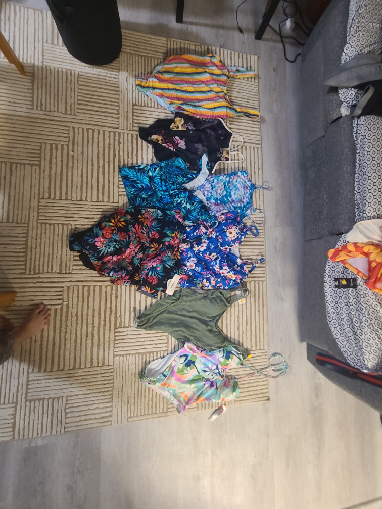 Variety of Swimsuits - Assorted Styles & Sizes - photo 4