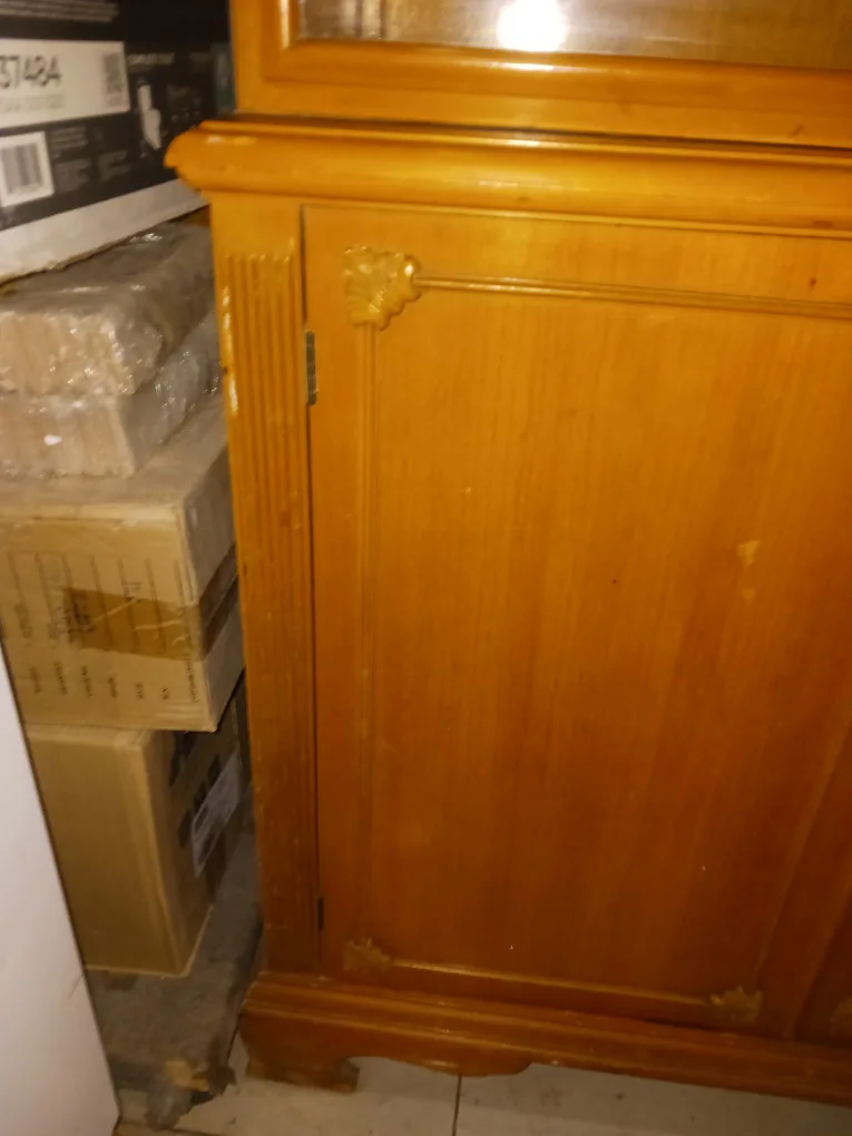 Wooden China Cabinet - 34.5 w "x 67 h" image indicator(3)