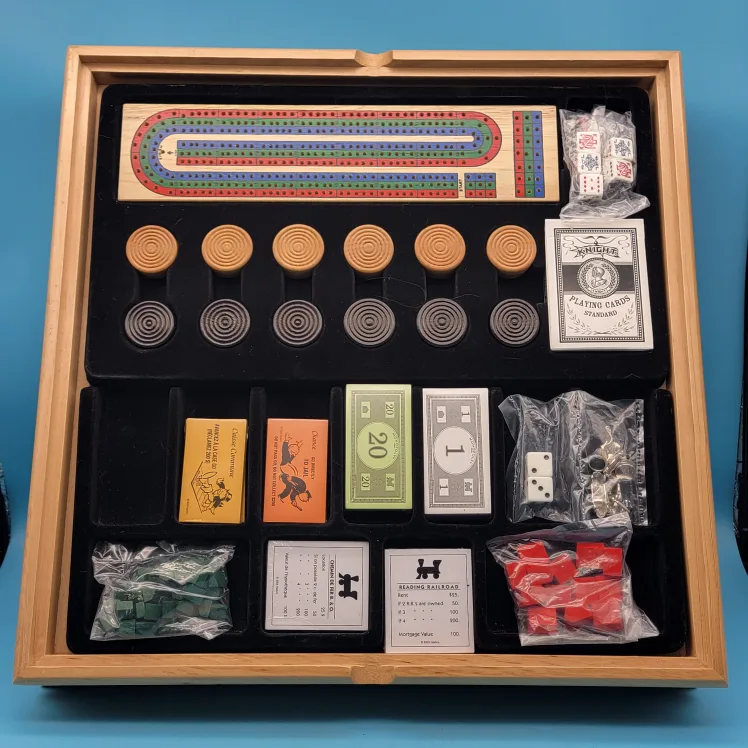 🥳NEW🤩 Monopoly & Clue Classic + 6 Games Set - Complete image indicator(3)