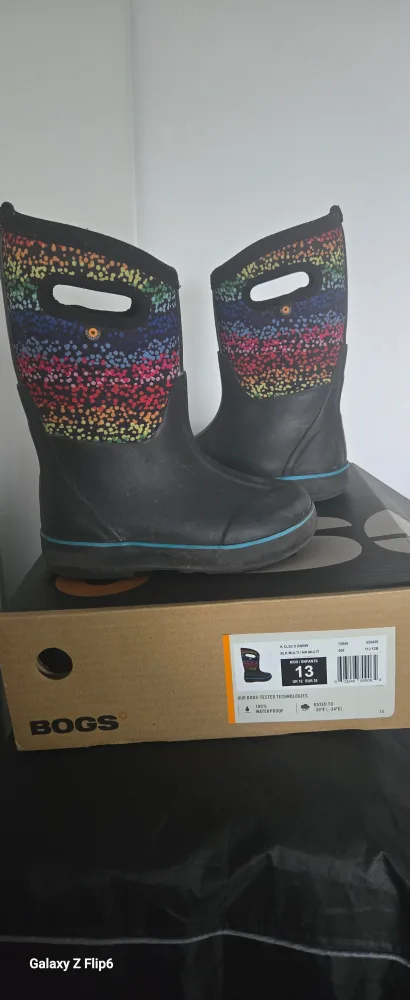 Girls bogs - perfect for winter image indicator(3)