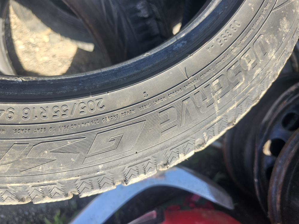 205/55/R16 toyo observe winter tiresfull set - photo 3