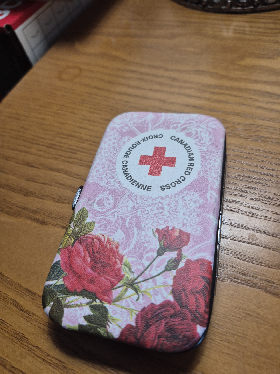 Floral Manicure Set - Canadian Red Cross - photo 3